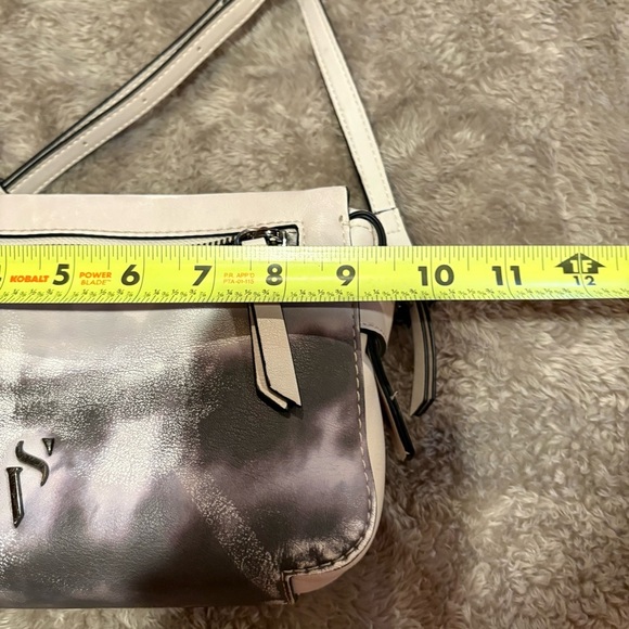 Vera Wang Cross Body Bag Dyed with Gray & White Color - Picture 14 of 16